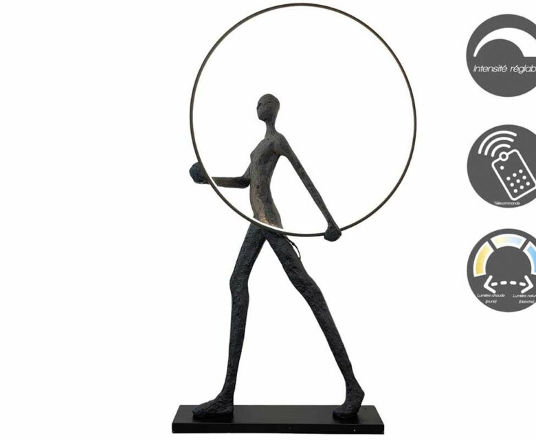 lampadaire sculpture femme