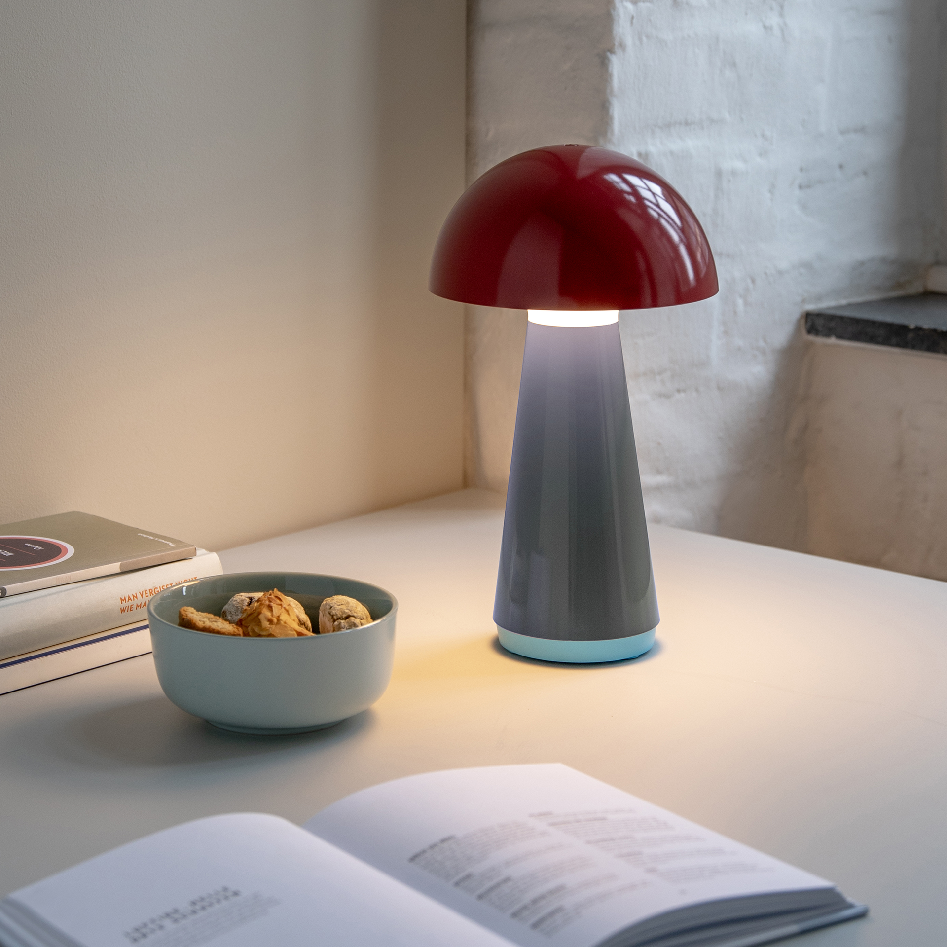 Lampe de table tactile "Bob" rouge - h28cm